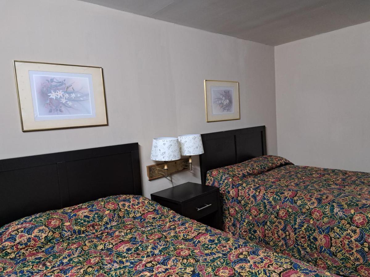Pennswoods Inn Манхайм Екстериор снимка